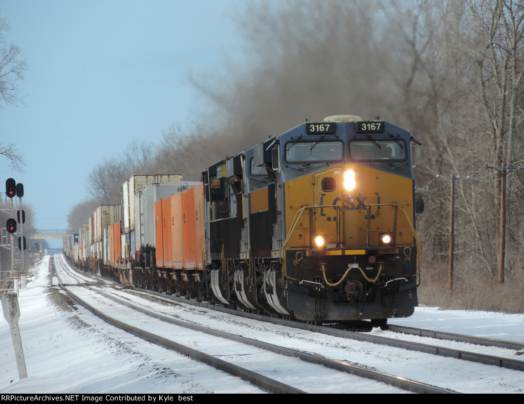 CSX 3167 on I020